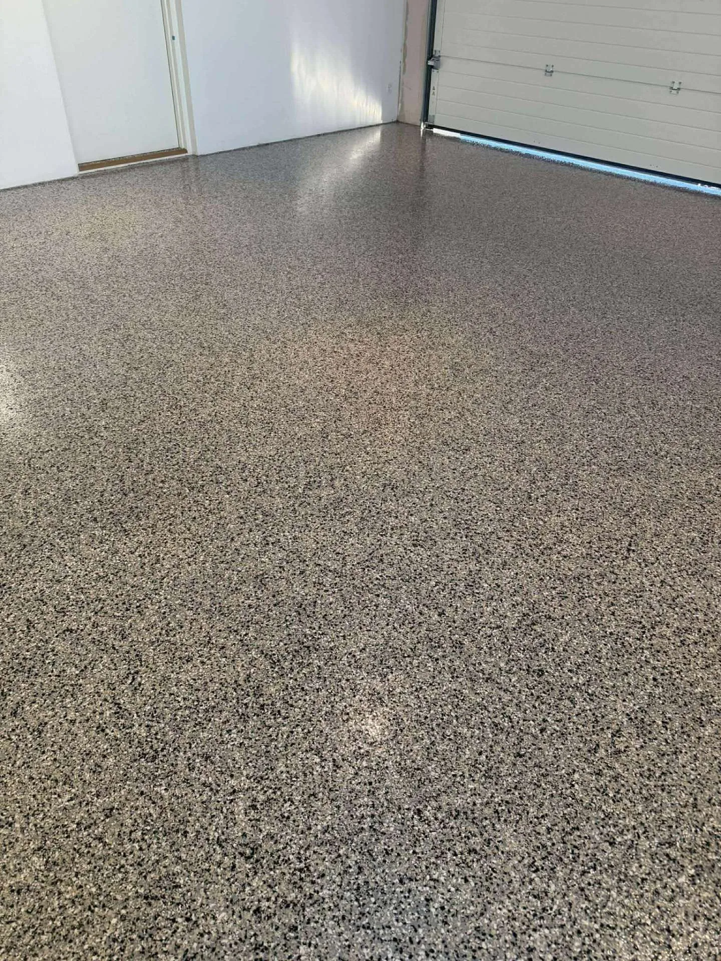 Flake, Design & Epoxy Gulve i Danmark | NIVELAR
